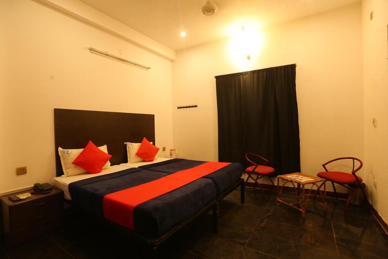 Le Apex Hotel Auroville Luaran gambar