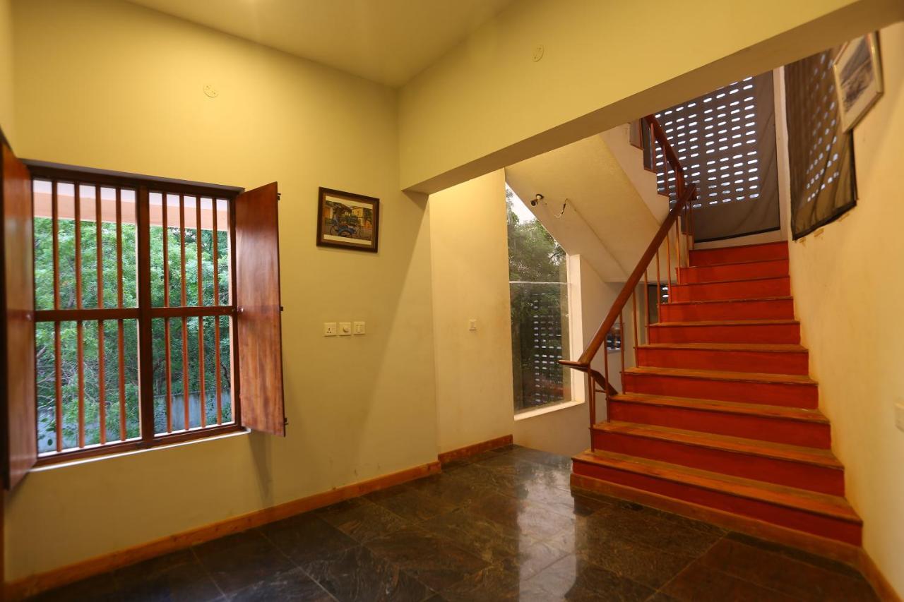 Le Apex Hotel Auroville Luaran gambar