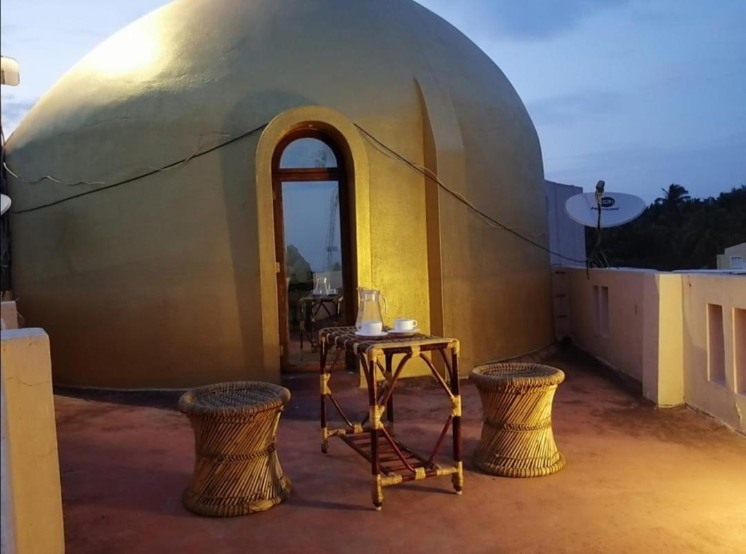 Le Apex Hotel Auroville Luaran gambar